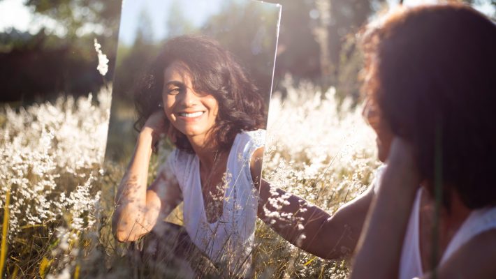 Troviamo più attraenti le persone con un volto simile al nostro?