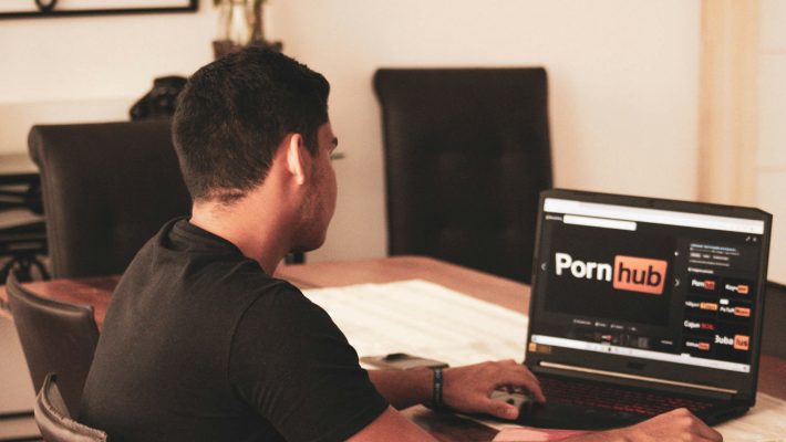 6 affascinanti studi scientifici su Pornhub